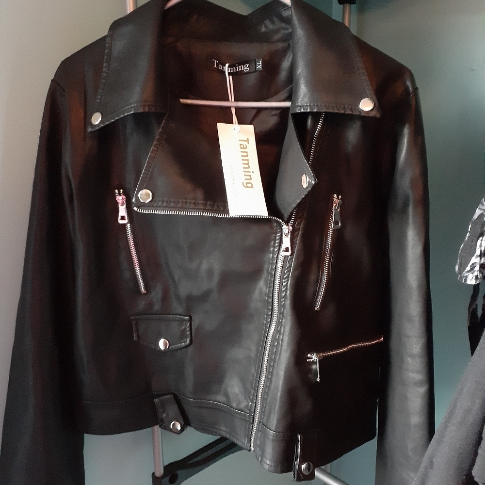 Xl Leather half jacket